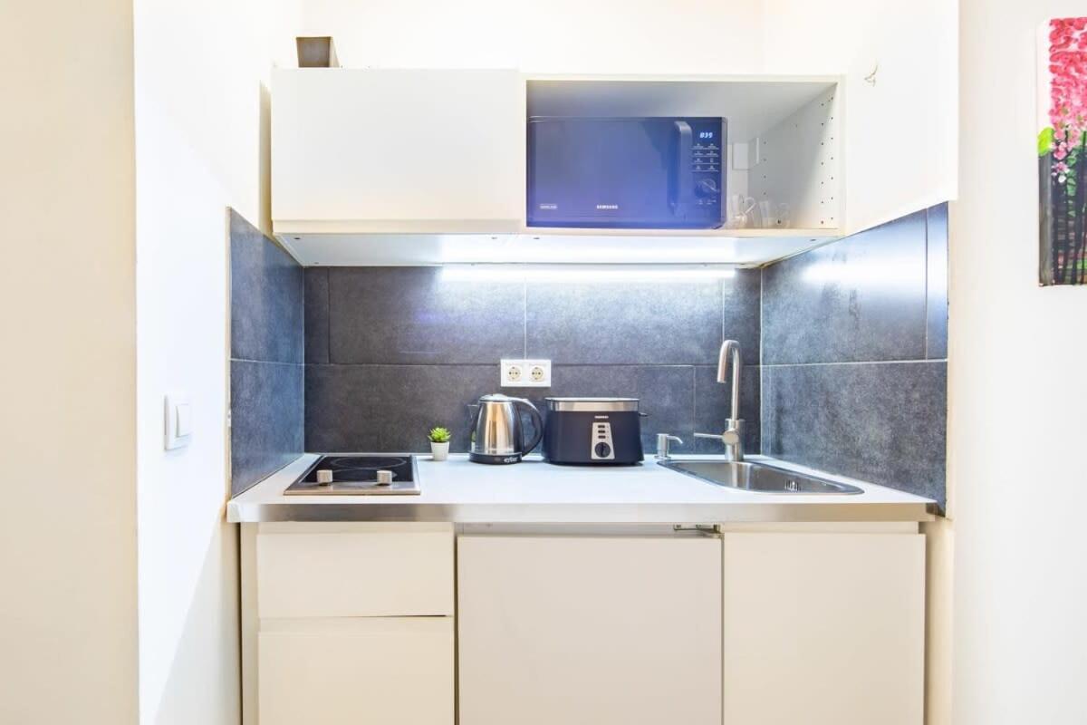 Central Room For Solo Traveller Βουδαπέστη Εξωτερικό φωτογραφία
